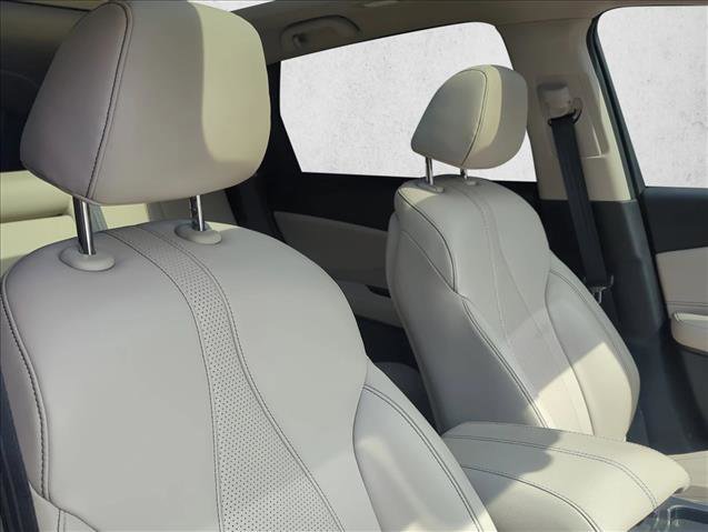 Used 2025 Acura RDX SH-AWD w/ Technology Package image 24