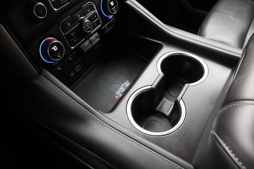 Used 2022 Chevrolet Tahoe LT w/ Luxury Package image 12