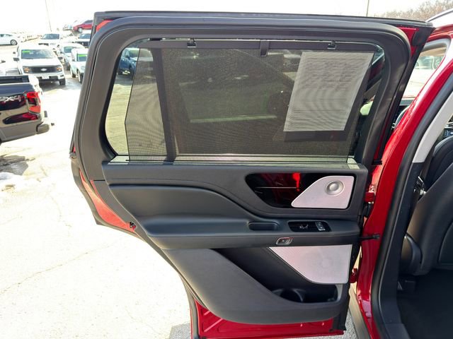 Used 2025 Lincoln Aviator Reserve w/ Equipment Group 201A AWD/4WD image 23