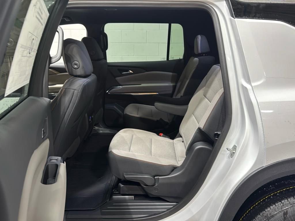 New 2025 Chevrolet Traverse LT w/ LPO, Floor Liner Package image 47