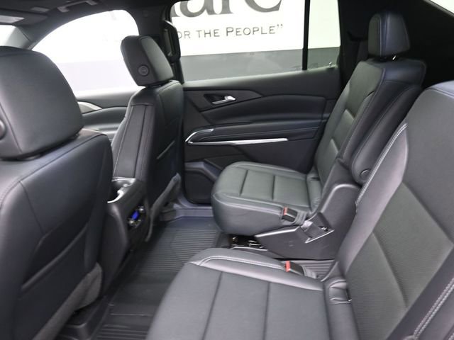 New 2026 Chevrolet Traverse LT image 10
