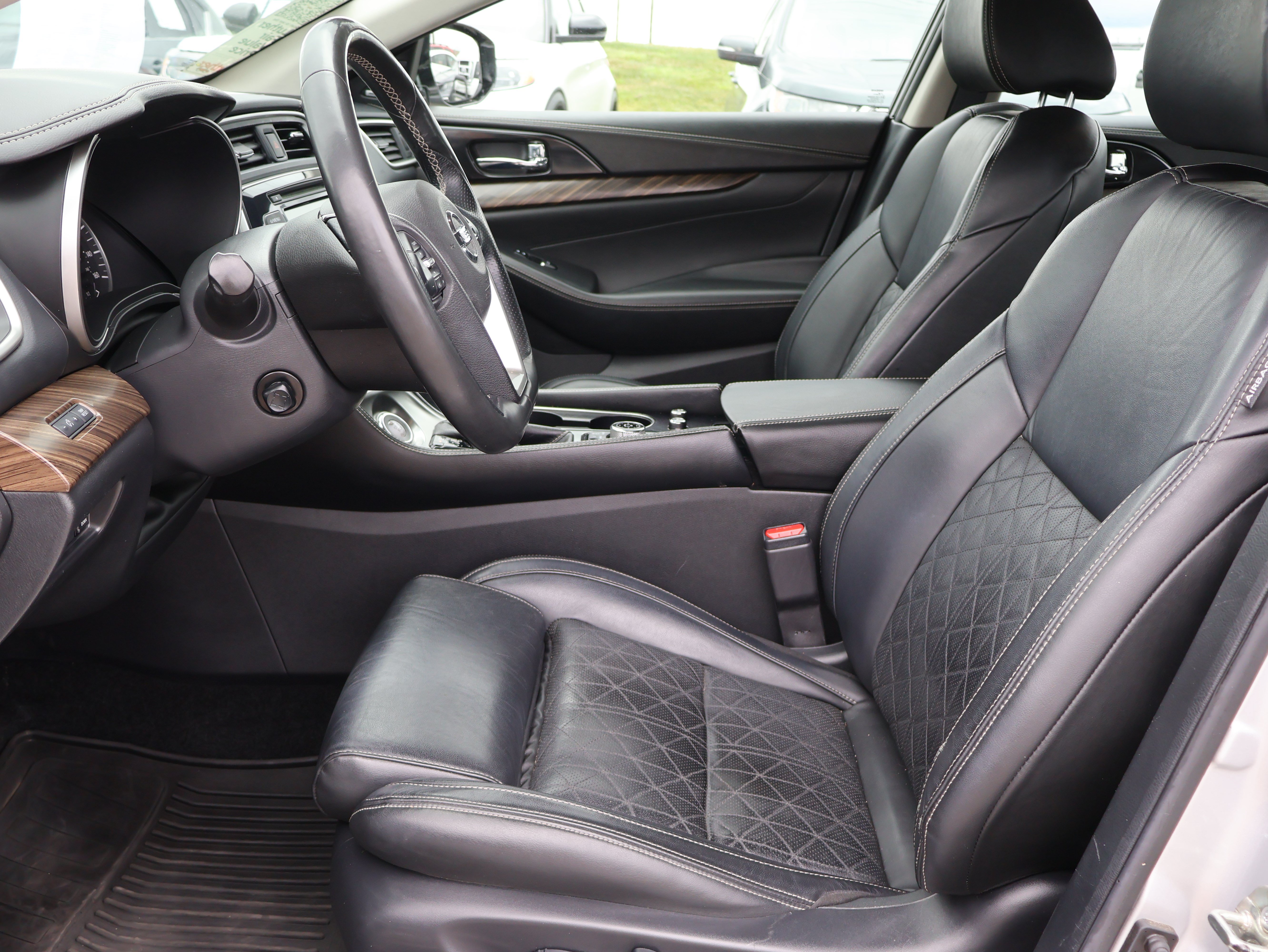 Used 2018 Nissan Maxima Platinum FWD image 21