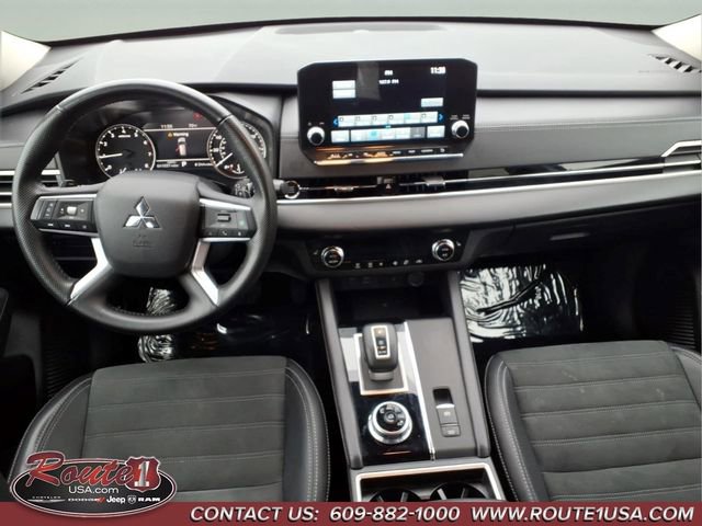 Used 2024 Mitsubishi Outlander SE FWD image 25