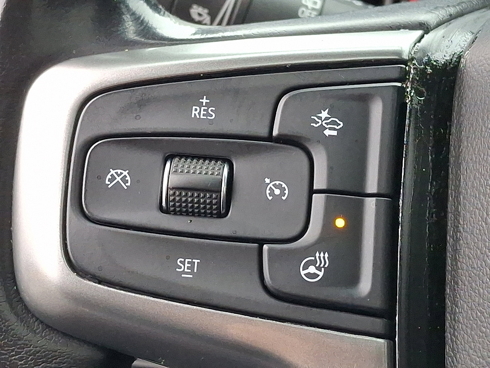 Used 2021 Chevrolet Tahoe LT w/ LT Signature Package image 21