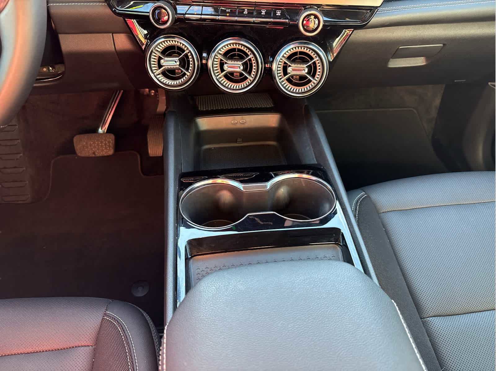 Used 2024 Chevrolet Blazer EV LT image 21