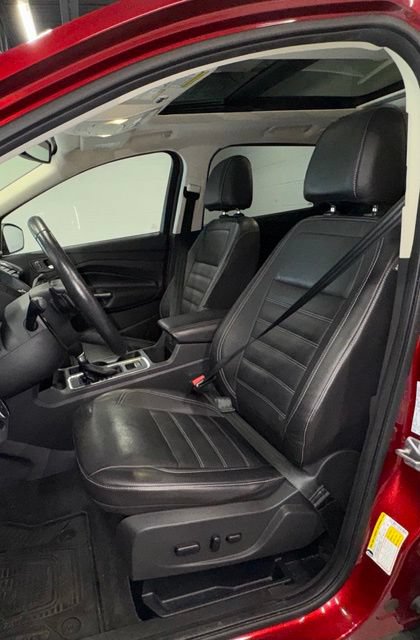 Used 2017 Ford Escape Titanium FWD image 13