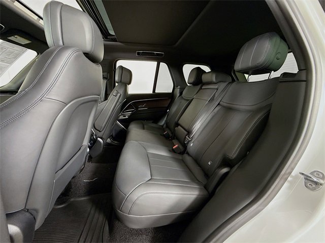 Certified 2023 Land Rover Range Rover SE image 24