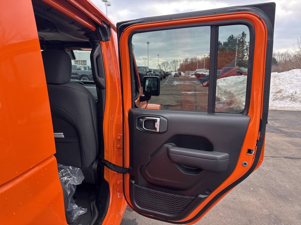 New 2025 Jeep Gladiator Sport AWD/4WD image 46