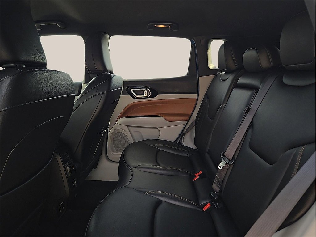Used 2024 Jeep Compass Limited image 9