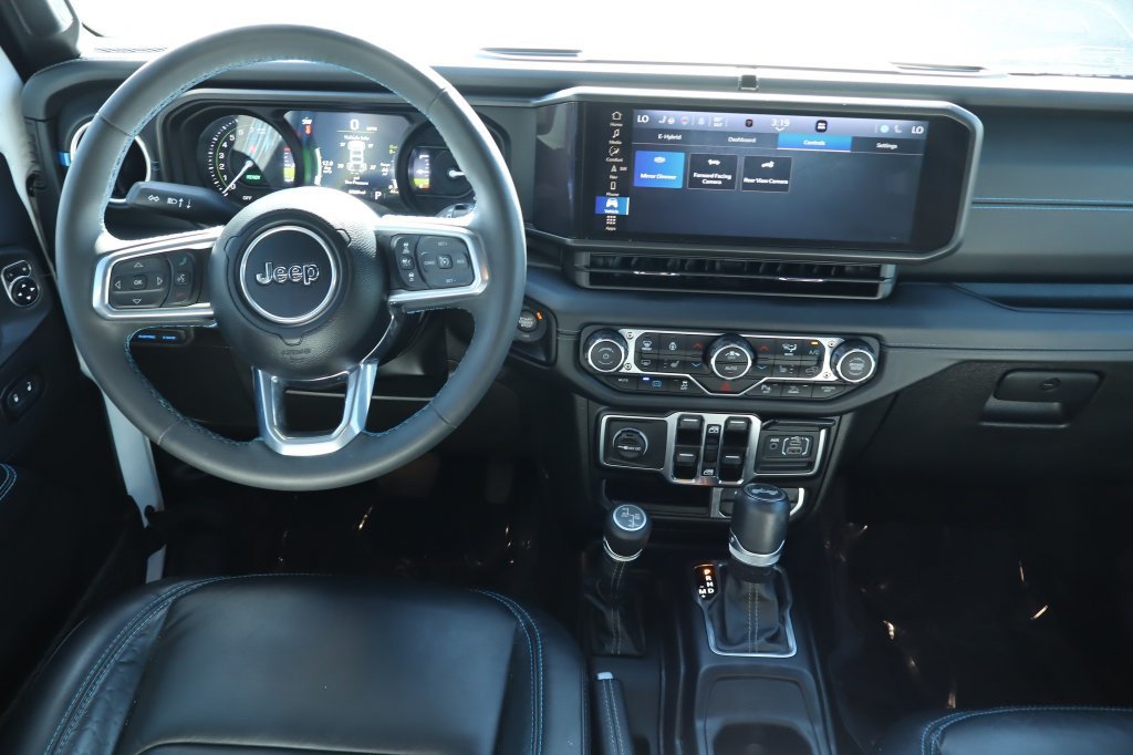 Used 2024 Jeep Wrangler High Altitude AWD/4WD image 26