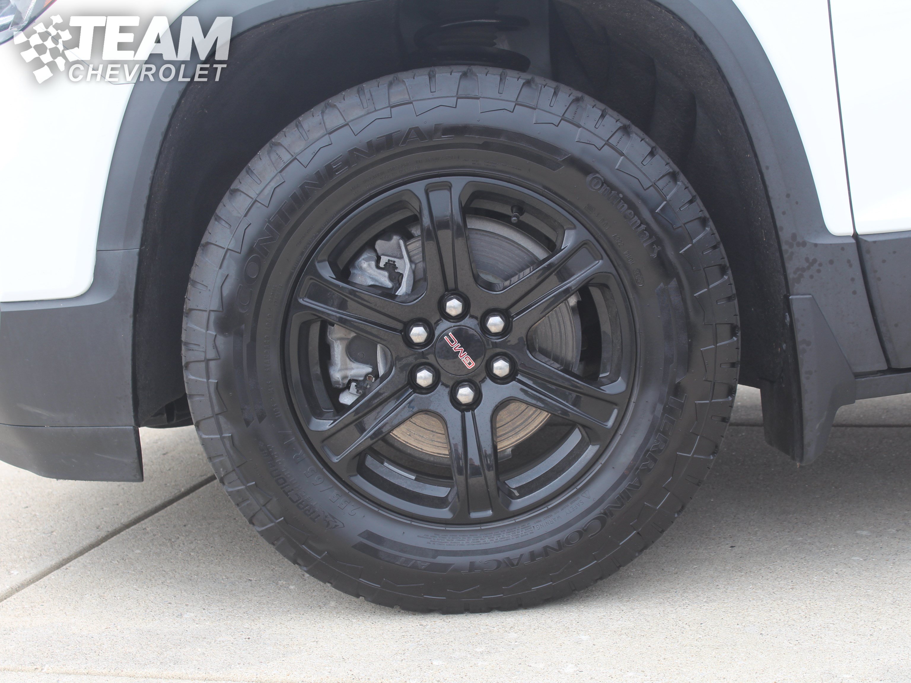 Used 2023 GMC Acadia AT4 AWD/4WD image 33
