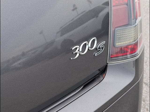 Used 2014 Chrysler 300 S RWD image 18