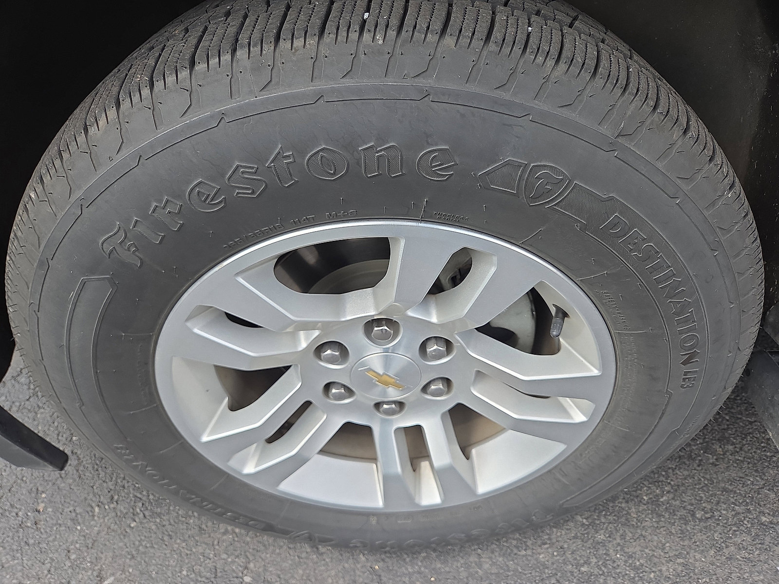 Used 2017 Chevrolet Tahoe LS w/ Enhanced Driver Alert Package image 12