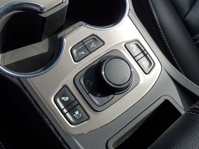 Certified 2023 GMC Terrain Denali w/ Denali Premium Package image 31