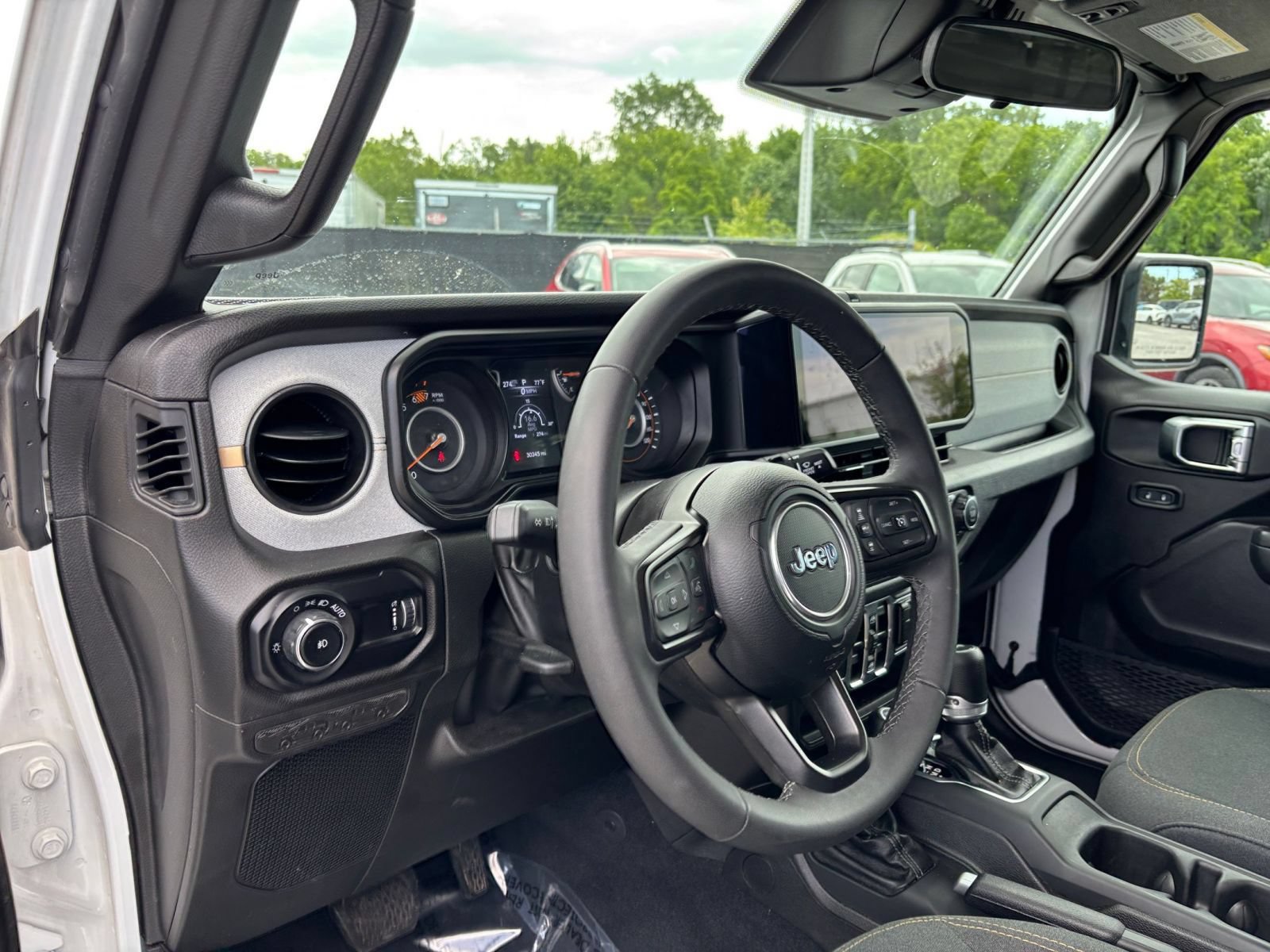 Used 2025 Jeep Wrangler Unlimited Sport AWD/4WD image 34