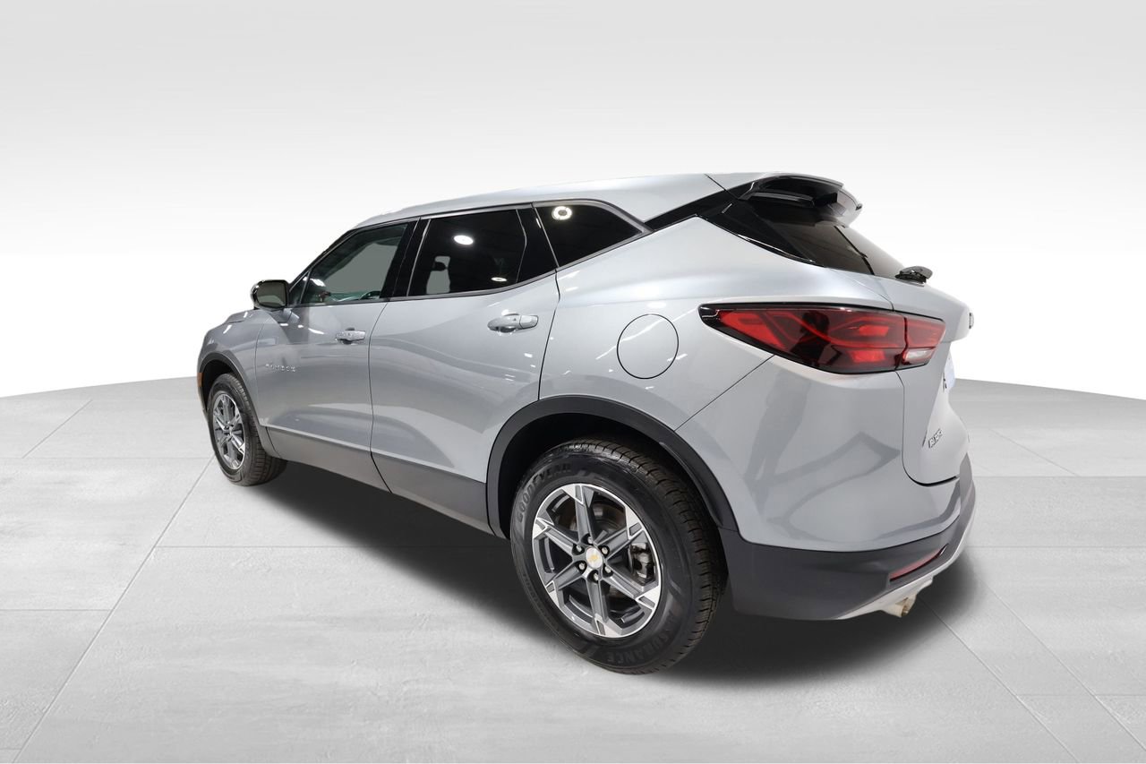 Certified 2025 Chevrolet Blazer LT image 2