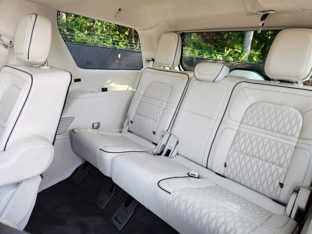 Certified 2021 Lincoln Navigator Black Label image 29