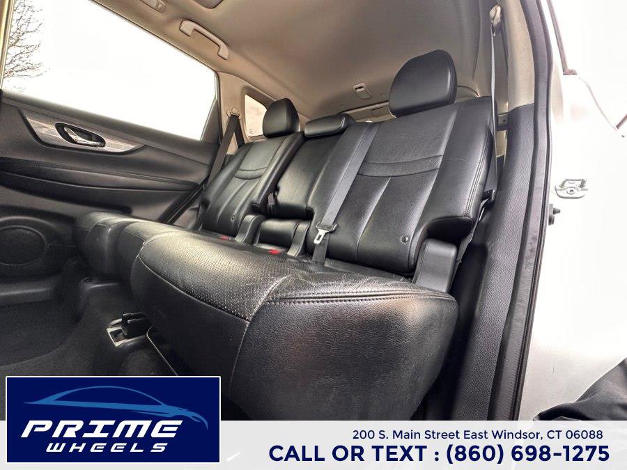 Used 2015 Nissan Rogue SL w/ SL Premium Package image 12