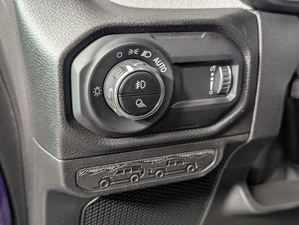 New 2026 Jeep Gladiator Sport image 15