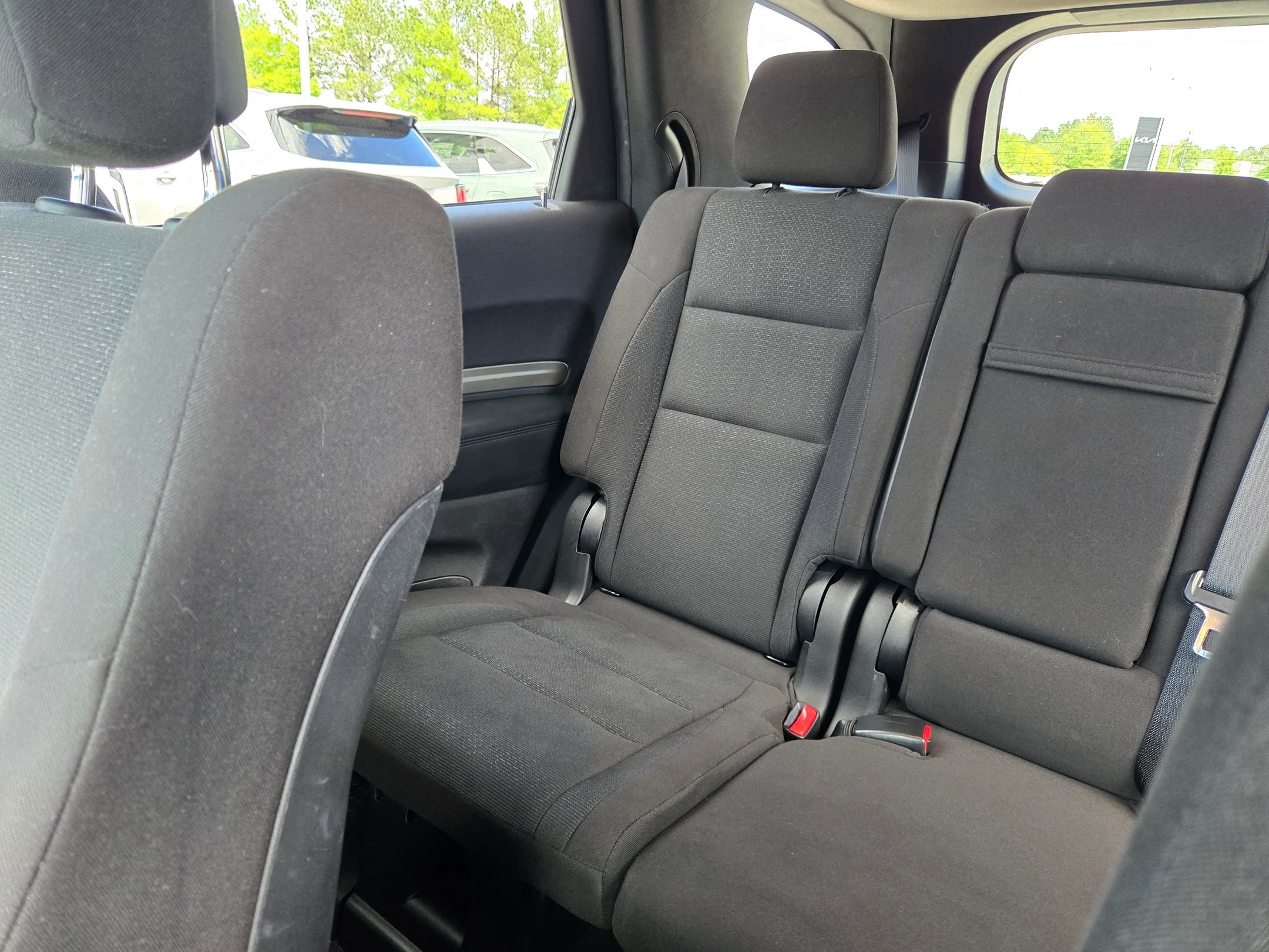 Used 2017 Dodge Durango SXT w/ 3rd Row Seating Group RWD image 12