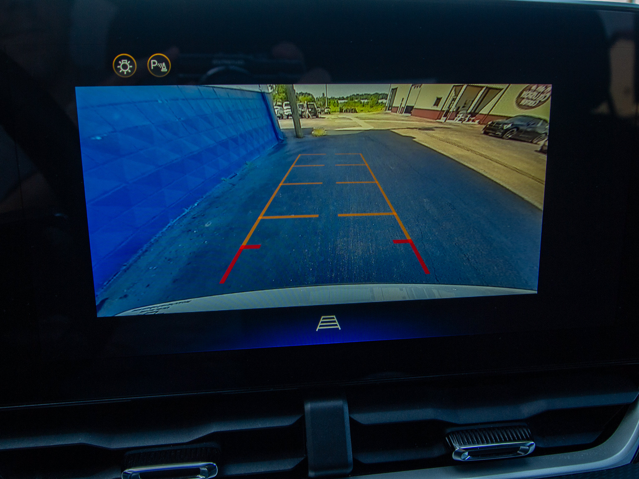 Used 2026 Chevrolet Equinox LT FWD image 17