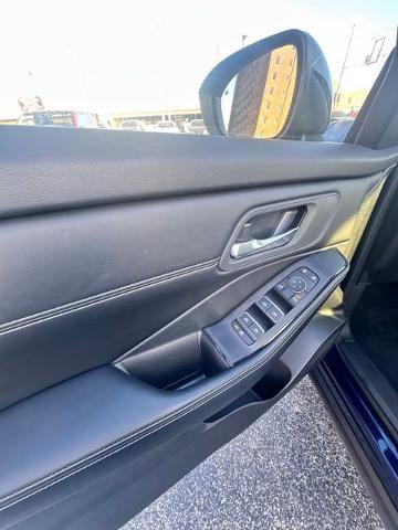 Certified 2024 Nissan Rogue SL image 23