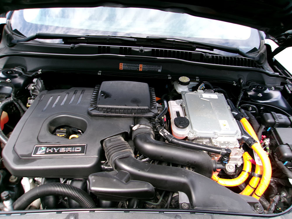 Used 2020 Ford Fusion SE FWD image 8