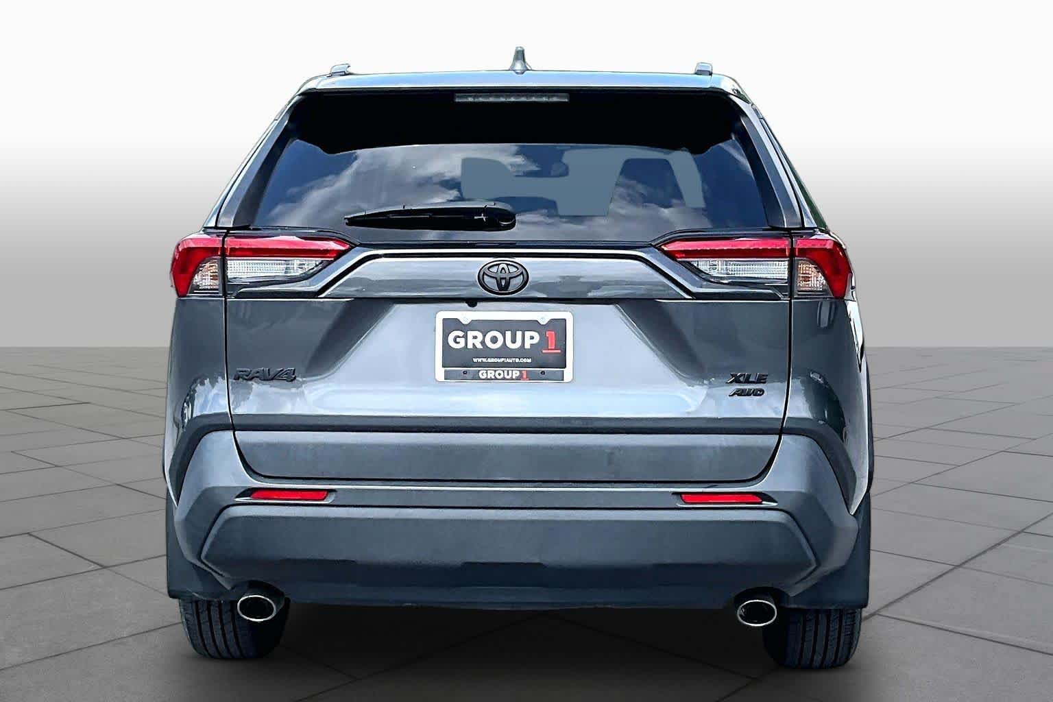 Used 2019 Toyota RAV4 XLE w/ Convenience Package AWD/4WD image 5