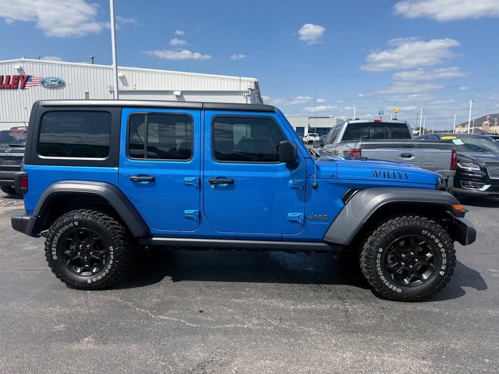 Used 2023 Jeep Wrangler Unlimited w/ Cold Weather Group AWD/4WD image 2