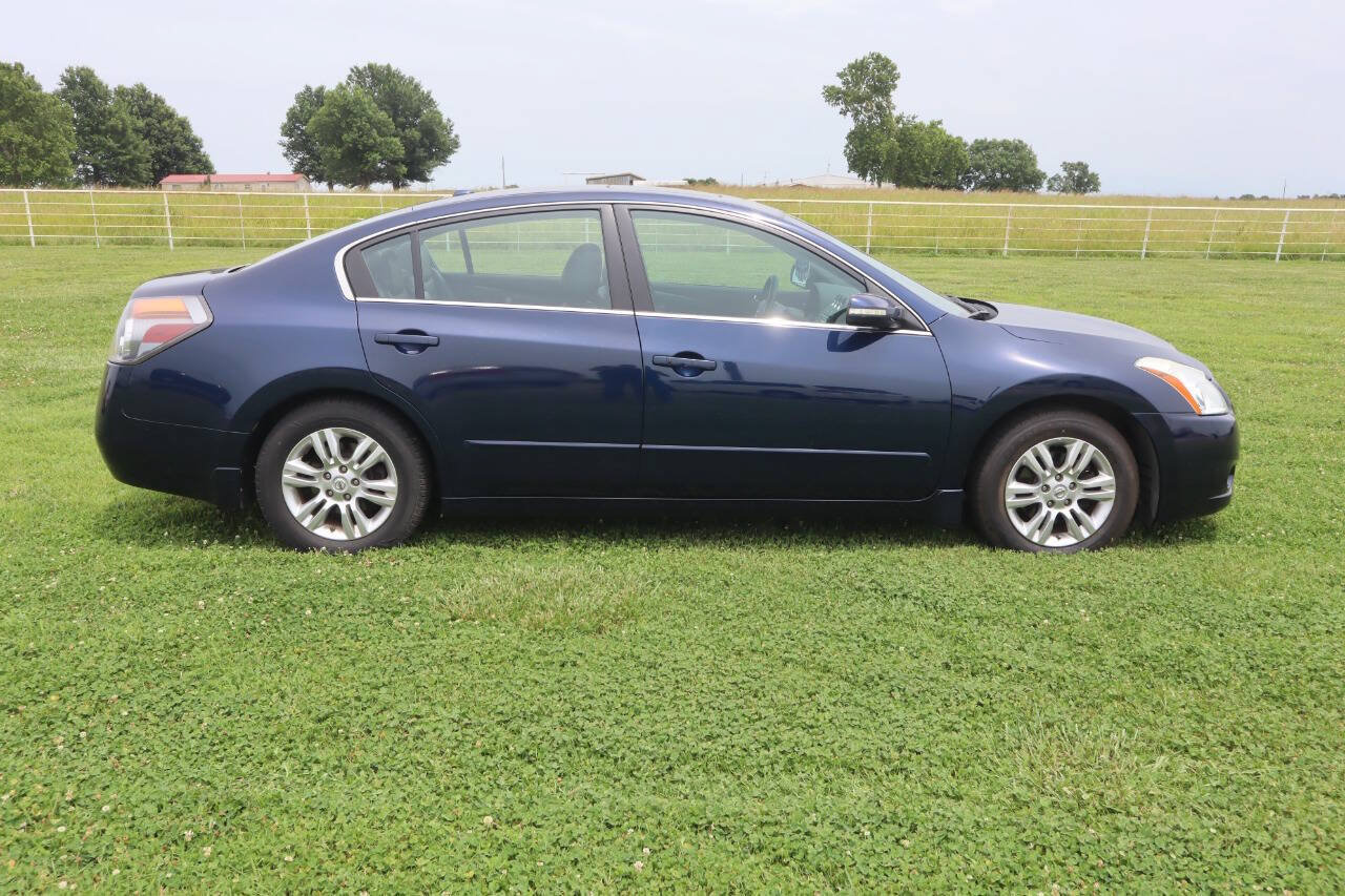 Used 2012 Nissan Altima 2.5 SL w/ 2.5SL Pkg FWD image 11