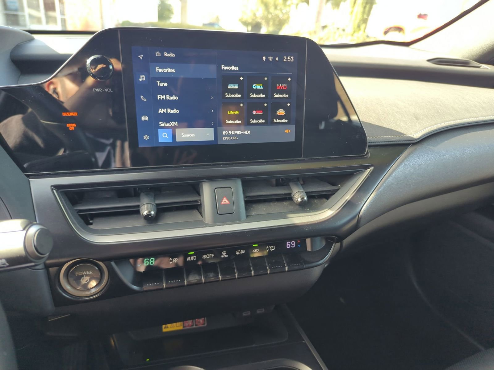 Used 2023 Lexus UX 250h F Sport image 16