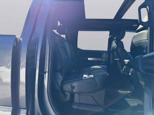 Used 2024 Ford F250 Platinum image 19