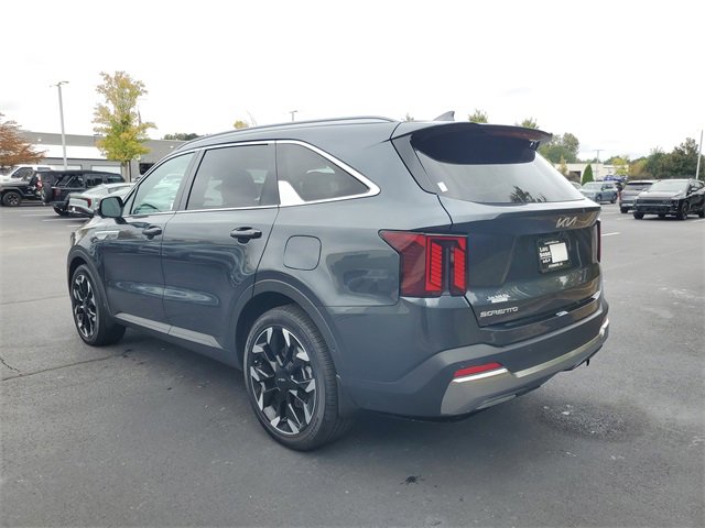 Certified 2025 Kia Sorento SX image 6