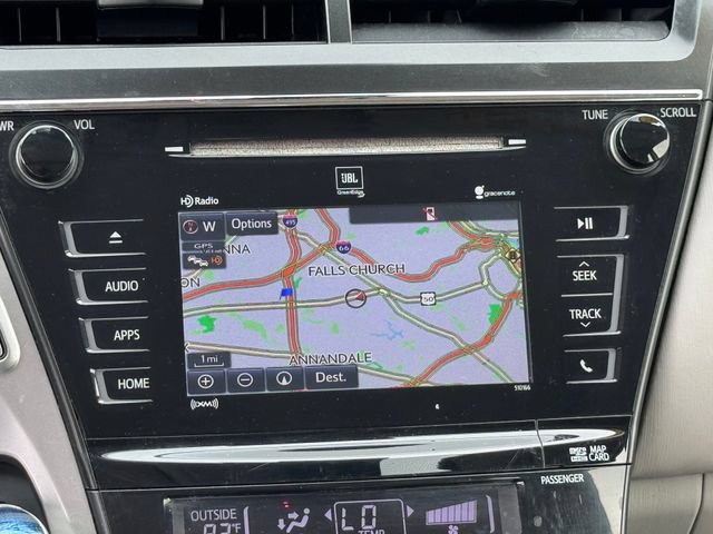 Used 2017 Toyota Prius V Five w/ Advanced Technology Package FWD image 18