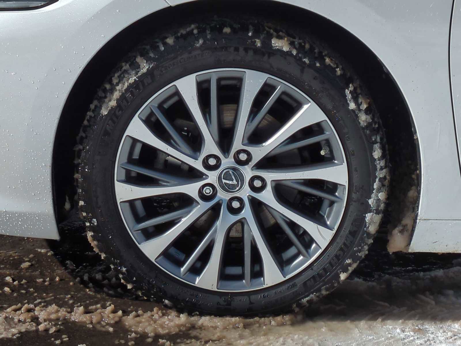 Used 2019 Lexus ES 350 image 13