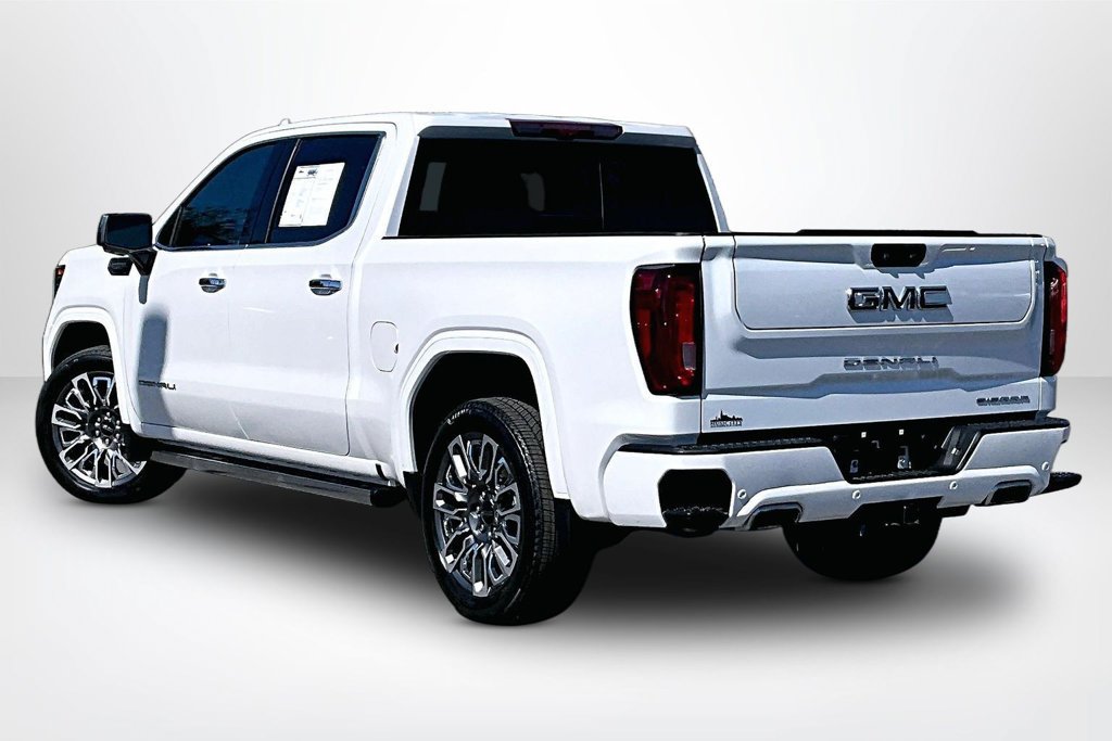 Used 2023 GMC Sierra 1500 Denali Ultimate AWD/4WD image 5
