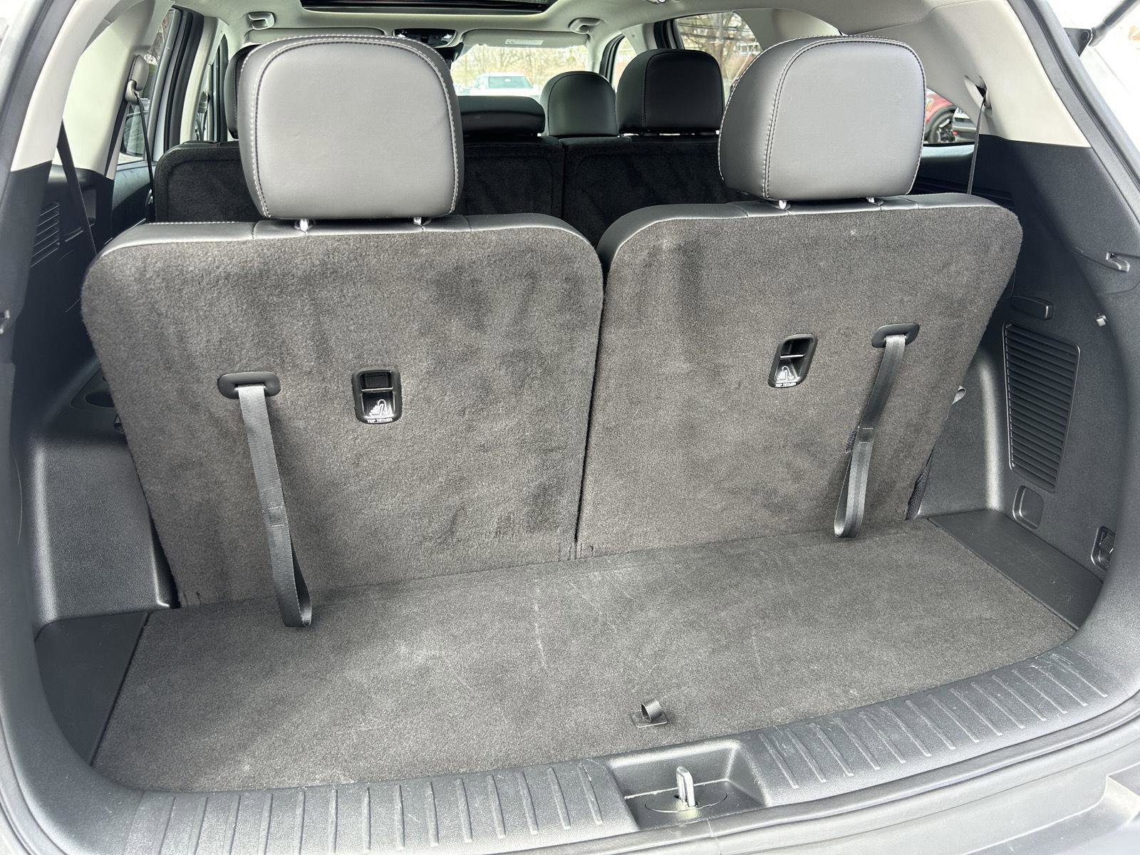 Used 2023 Kia Sorento S w/ Panoramic Sunroof Package image 8