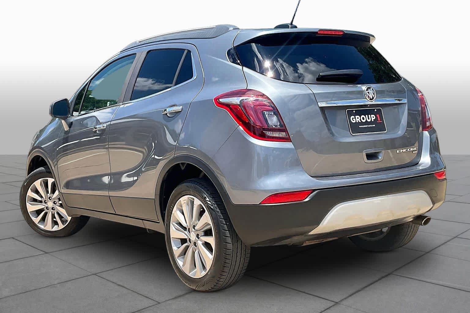 Used 2020 Buick Encore Preferred AWD/4WD image 12
