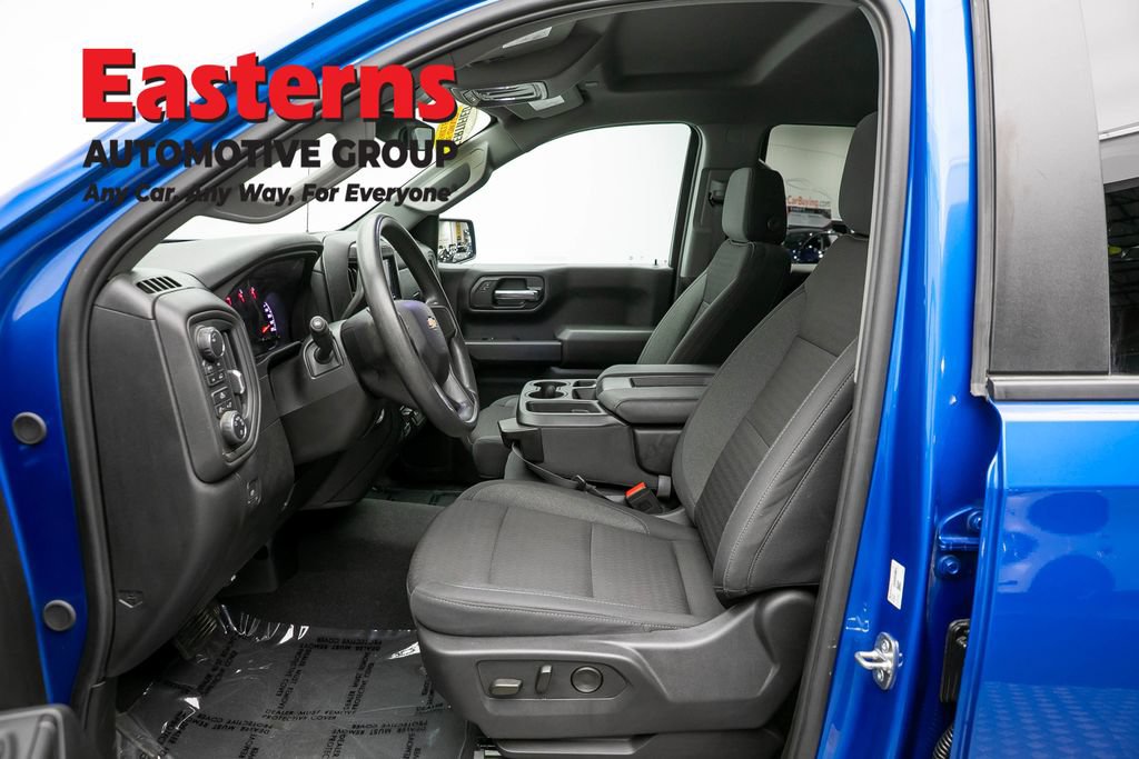 Used 2024 Chevrolet Silverado 1500 Custom w/ LPO, Dark Essentials Package AWD/4WD image 10