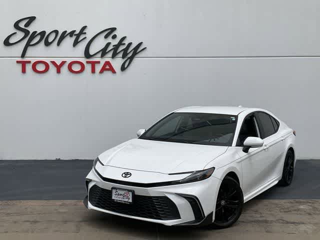 Certified 2025 Toyota Camry SE w/ Convenience Package AWD/4WD image 1