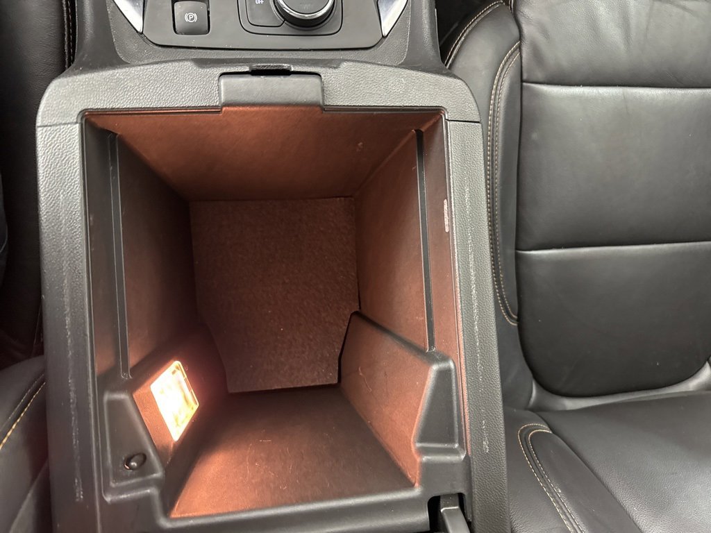 Used 2018 Chevrolet Traverse LT image 25