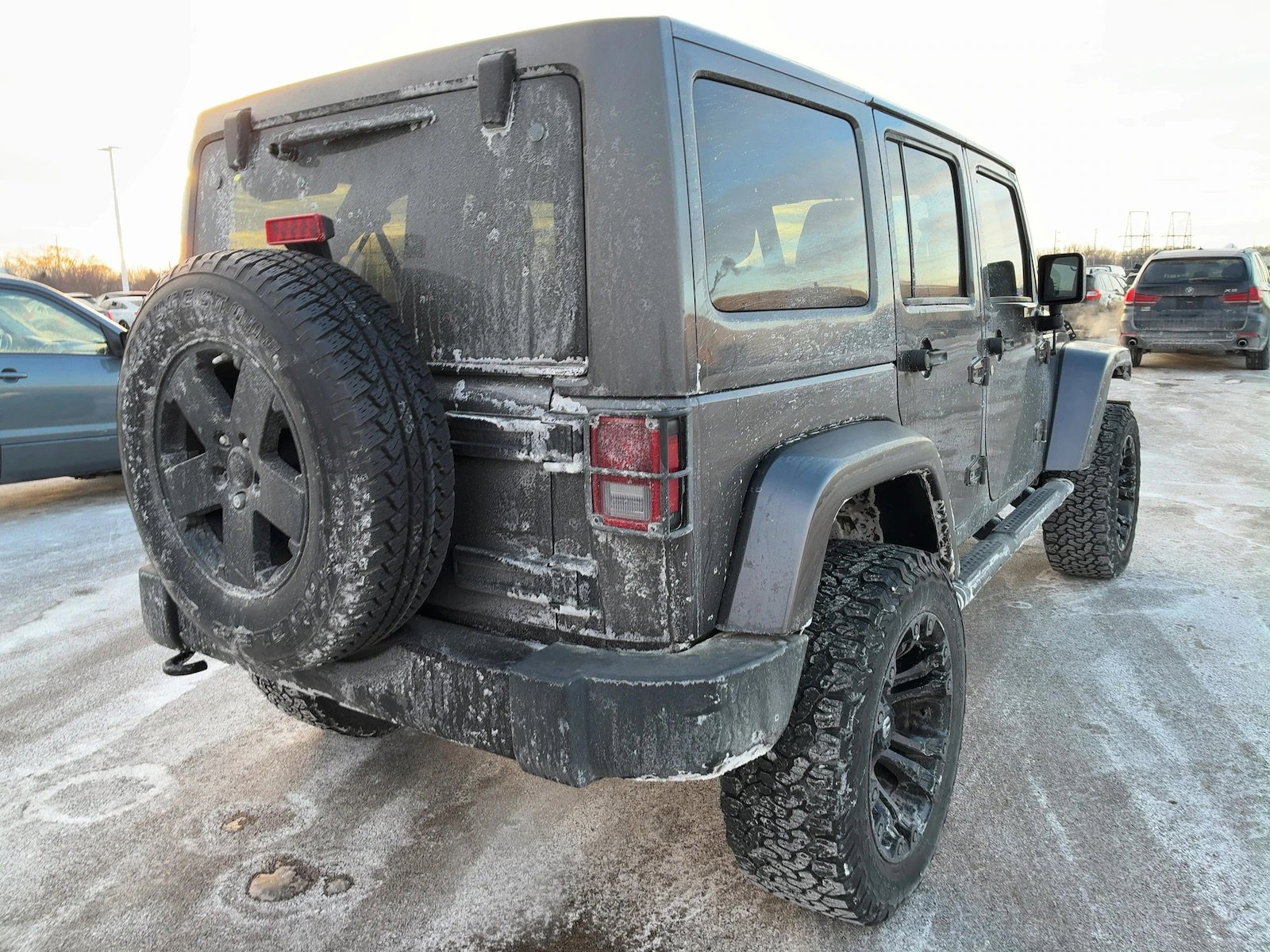 Used 2014 Jeep Wrangler Unlimited Sahara w/ Dual Top Group image 5