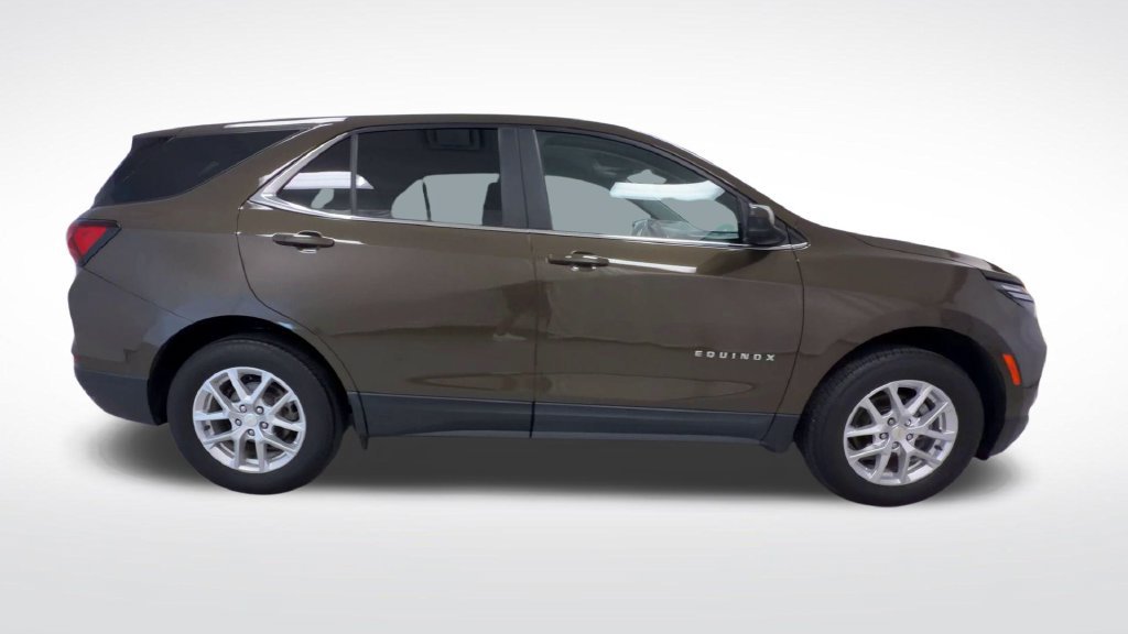 Used 2023 Chevrolet Equinox LT AWD/4WD image 9