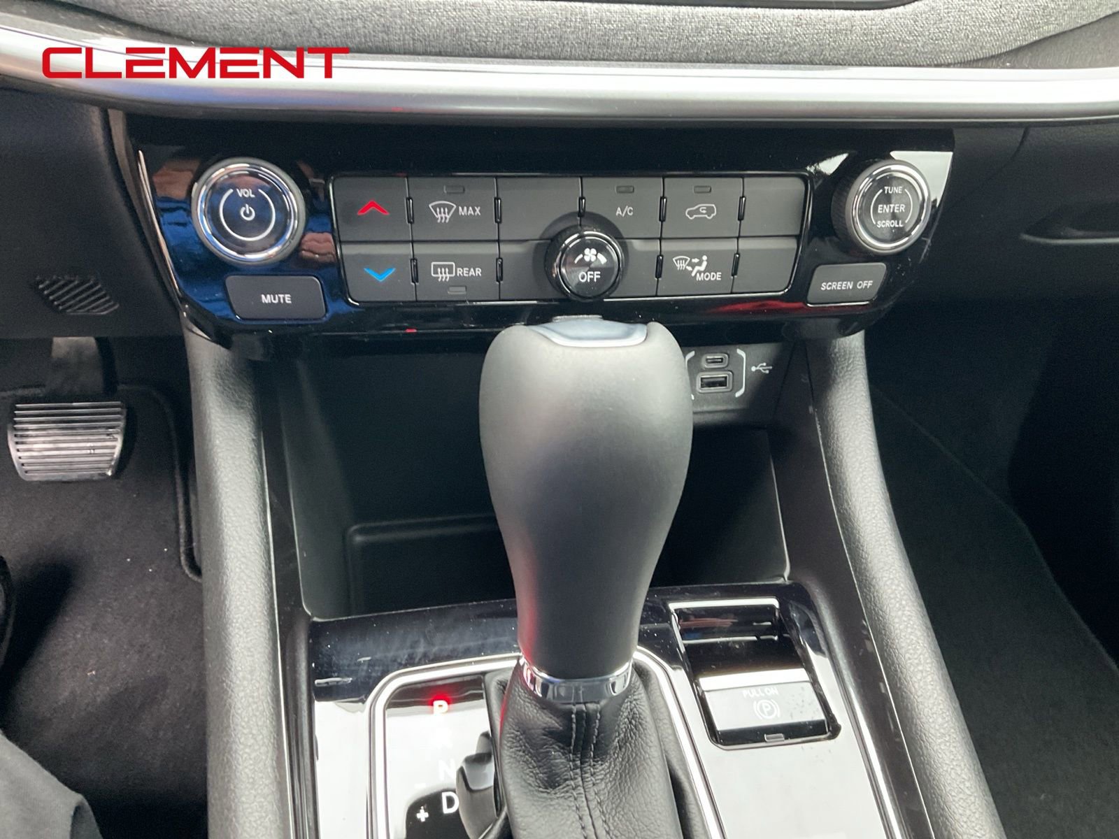 New 2026 Jeep Compass Latitude image 12