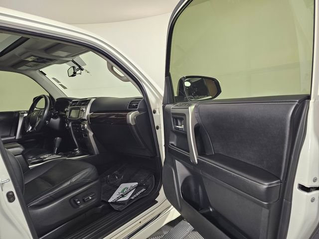 Used 2016 Toyota 4Runner Limited image 12
