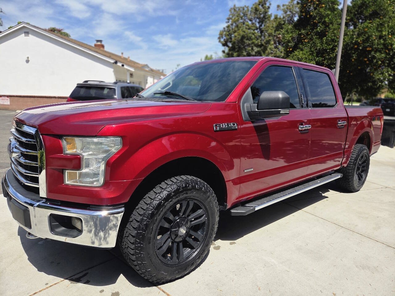 Used 2015 Ford F150 XLT w/ Equipment Group 301A Mid AWD/4WD image 5