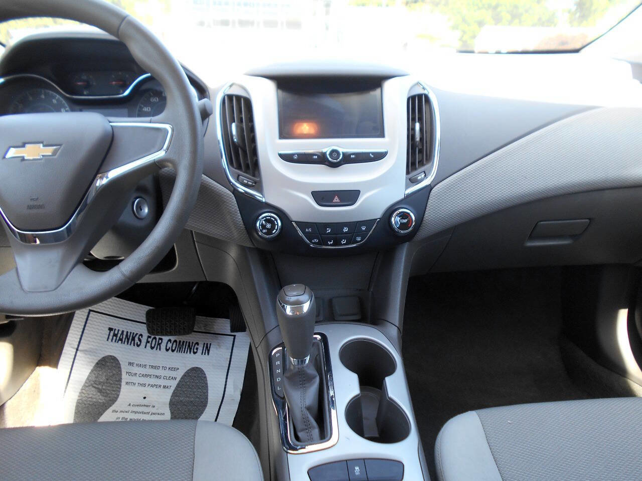 Used 2018 Chevrolet Cruze LS FWD image 12
