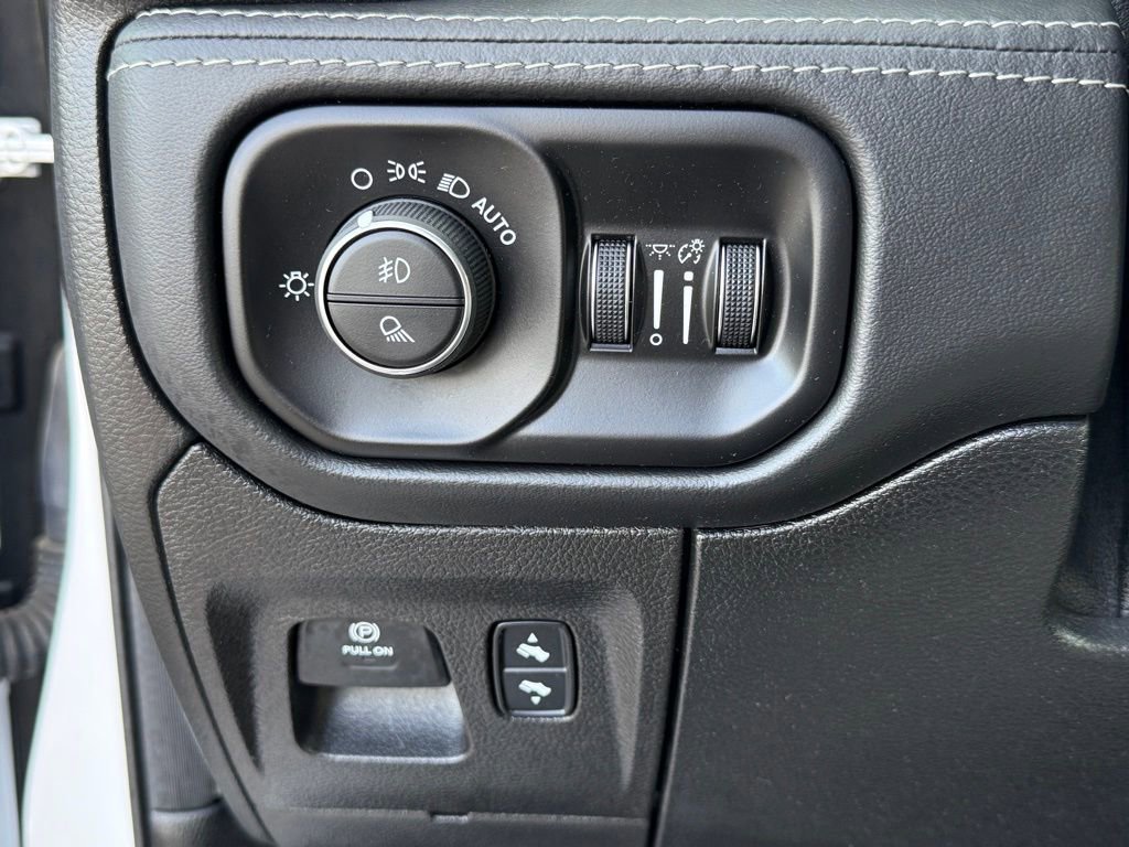 Used 2021 RAM 1500 Limited w/ Night Edition image 33