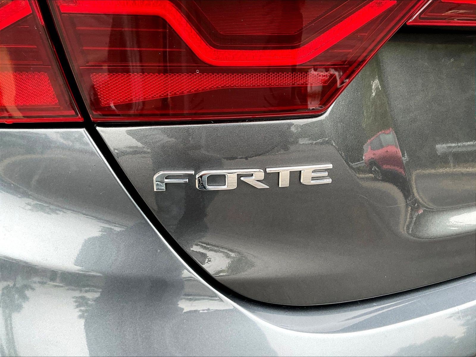 Used 2021 Kia Forte GT-Line w/ GT-Line Premium Package FWD image 23