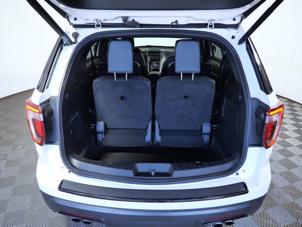 Used 2018 Ford Explorer Sport w/ Equipment Group 401A AWD/4WD image 7